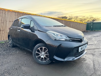 Used Toyota Vitz 2016 for sale - 77051749: Photo