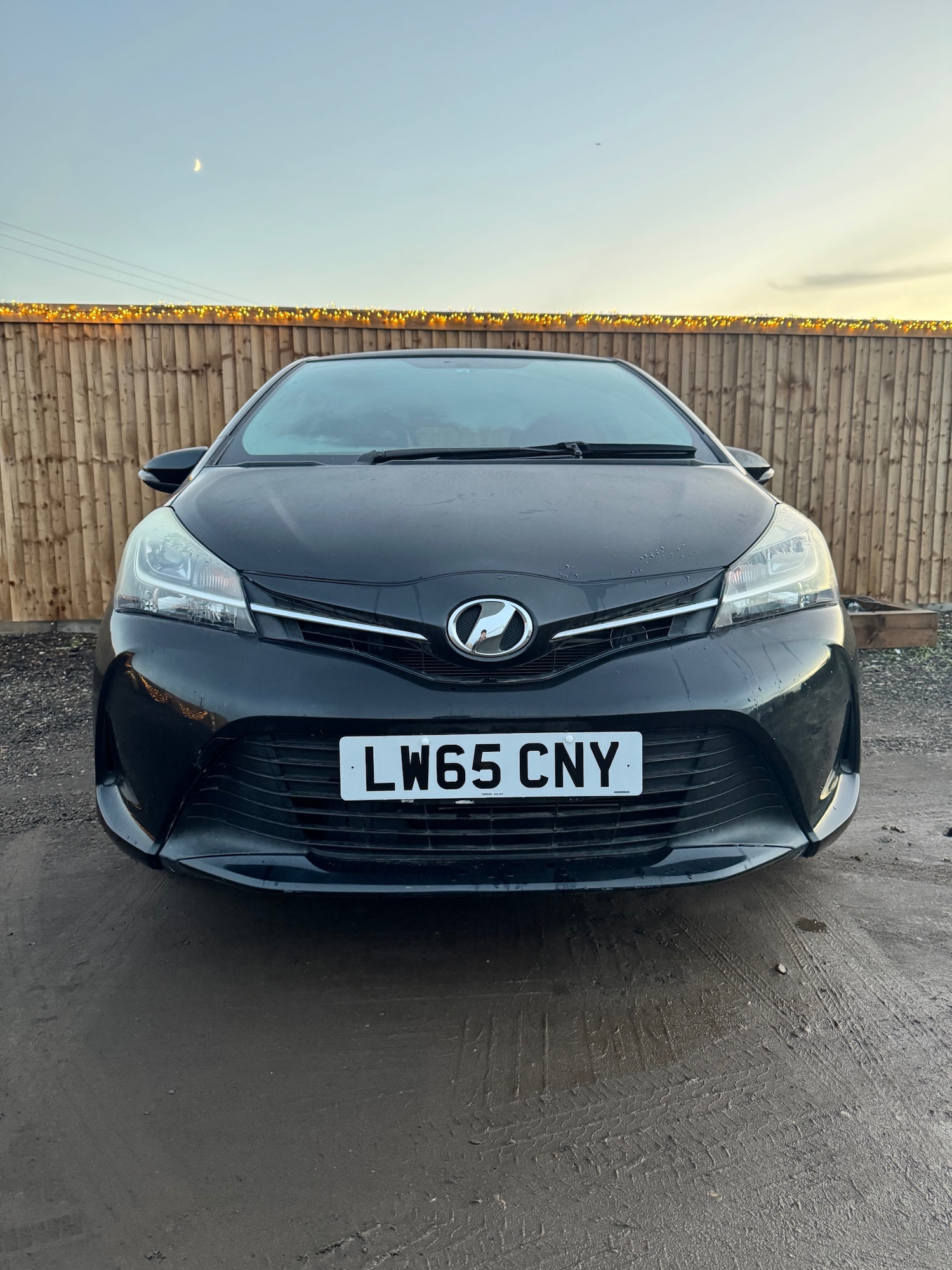 Used Toyota Vitz 2025 for sale - 77051749: Photo 2