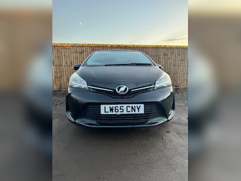 Used Toyota Vitz 2016 for sale - 77051749: Photo