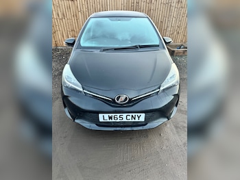 Used Toyota Vitz 2016 for sale - 77051749: Photo