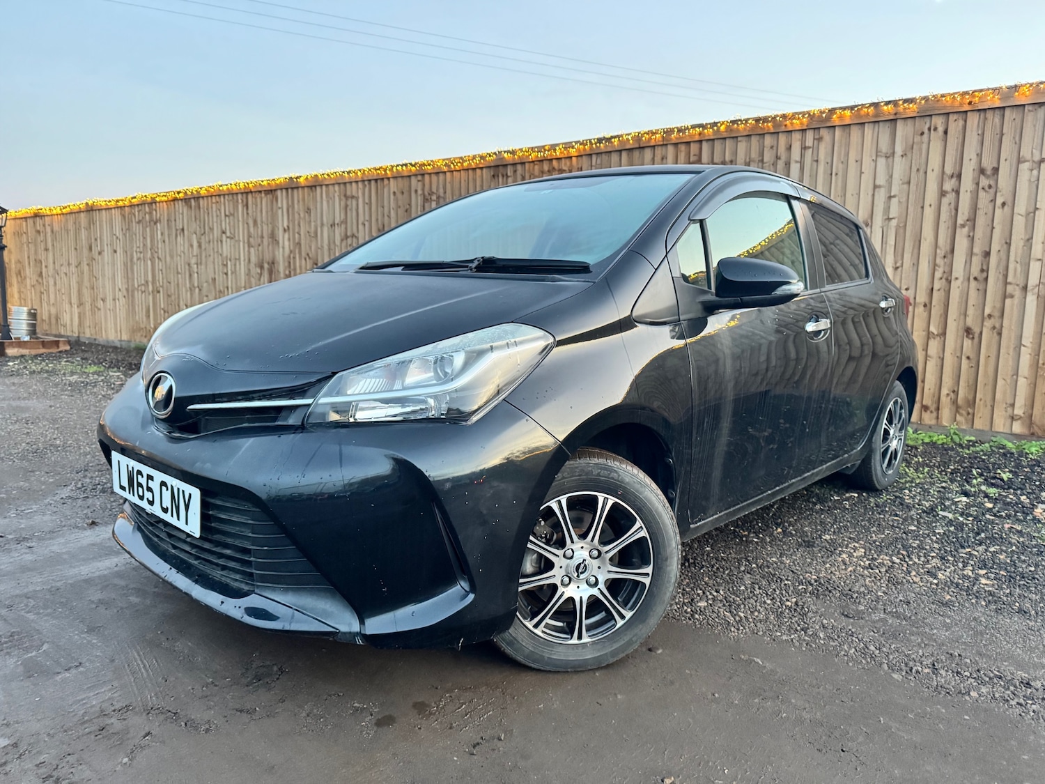 Used Toyota Vitz 2025 for sale - 77051749: Photo 4