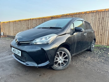 Used Toyota Vitz 2016 for sale - 77051749: Photo