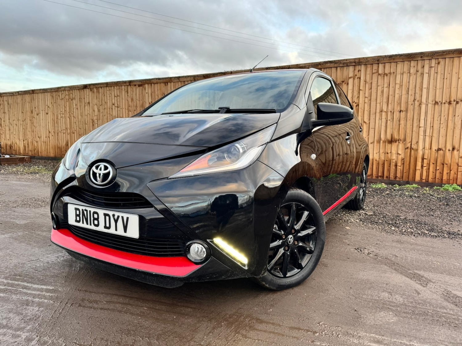 Used Toyota AYGO 2018 for sale - 77213679: Photo 2