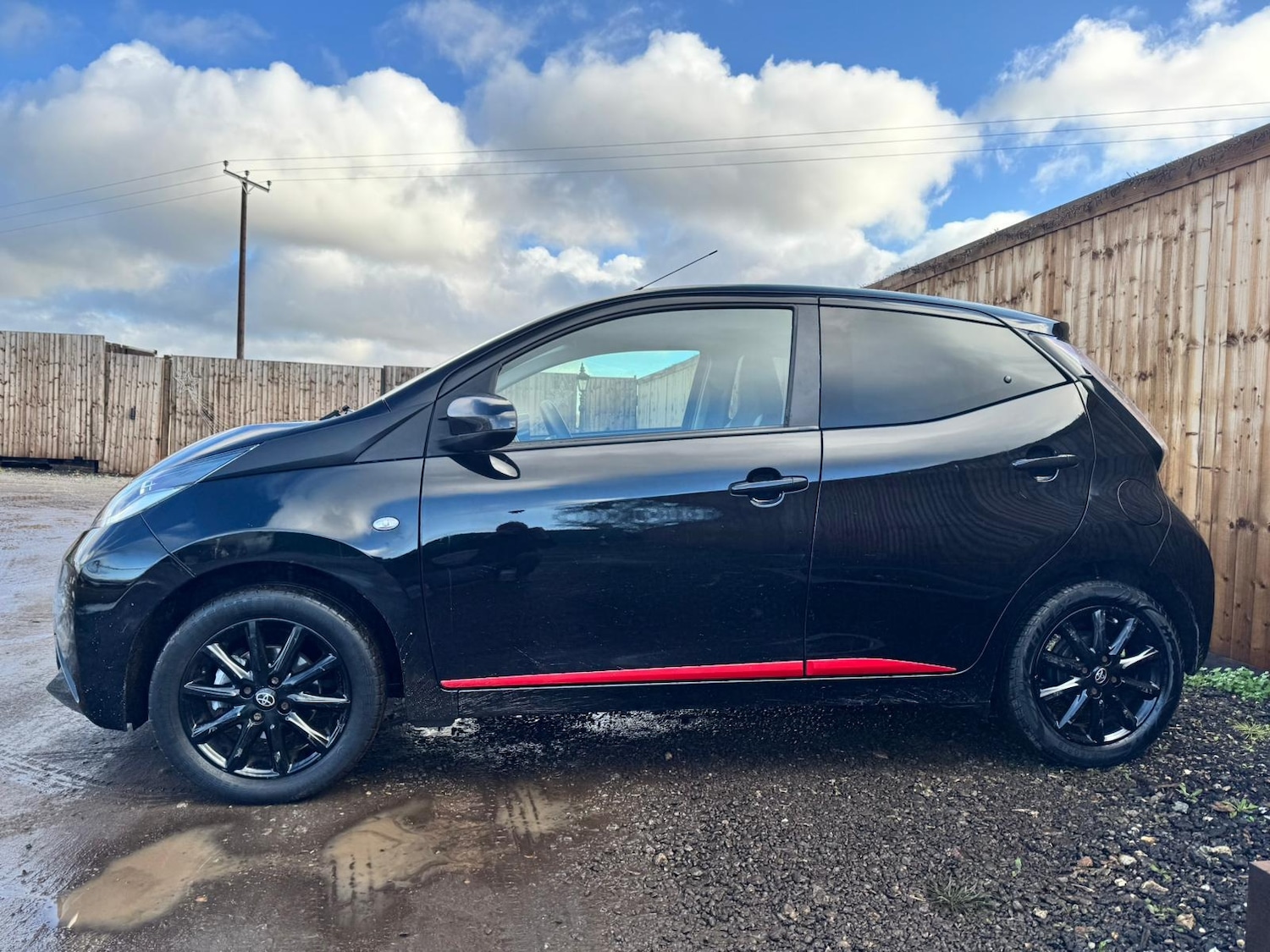 Used Toyota AYGO 2018 for sale - 77213679: Photo 6