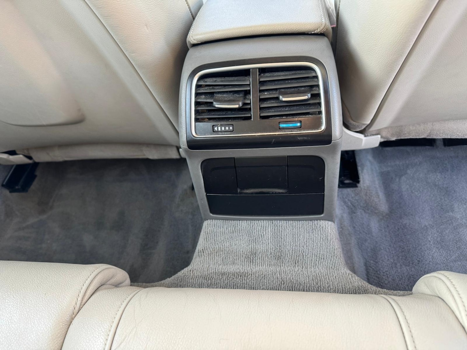 Used Audi A4 2010 for sale - 76777244: Photo 23