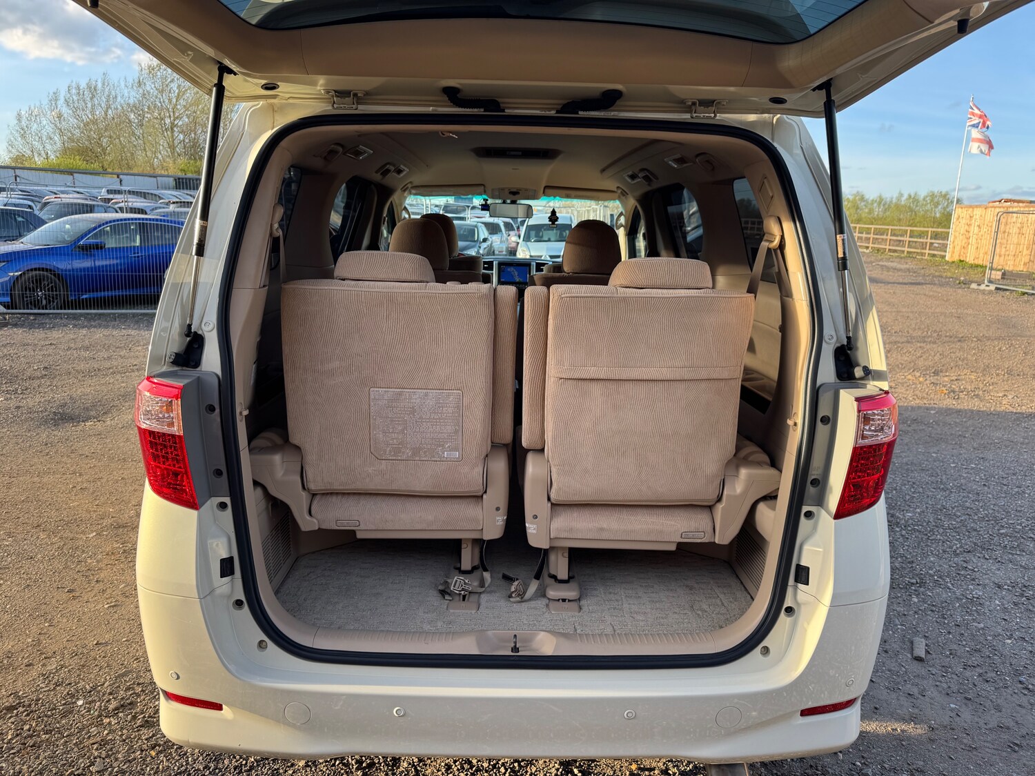 Used Toyota Alphard 2025 for sale - 78141937: Photo 10