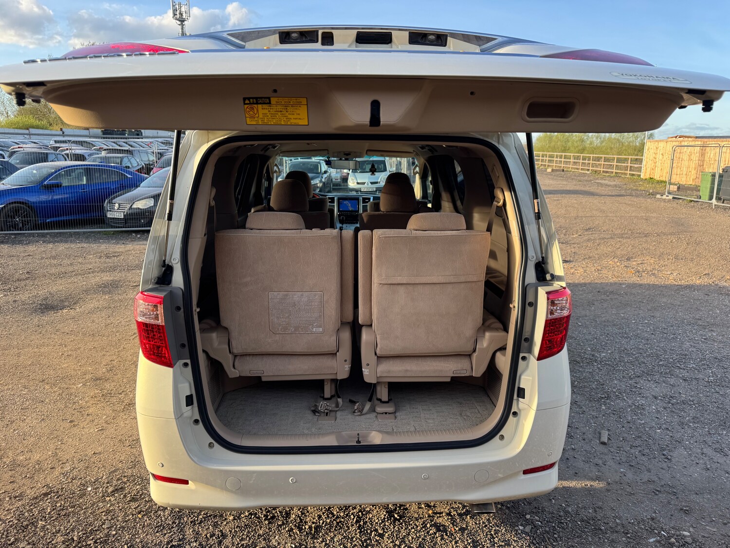 Used Toyota Alphard 2025 for sale - 78141937: Photo 18