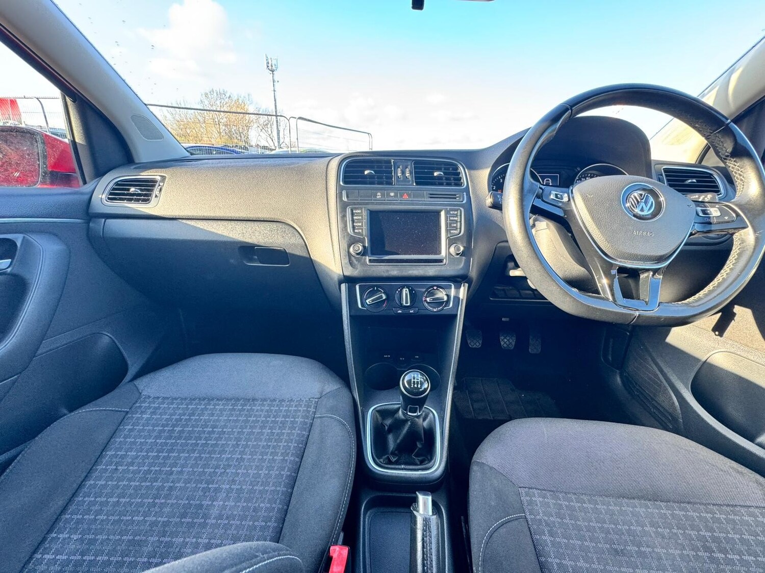 Used Volkswagen Polo 2015 for sale - 78067232: Photo 14