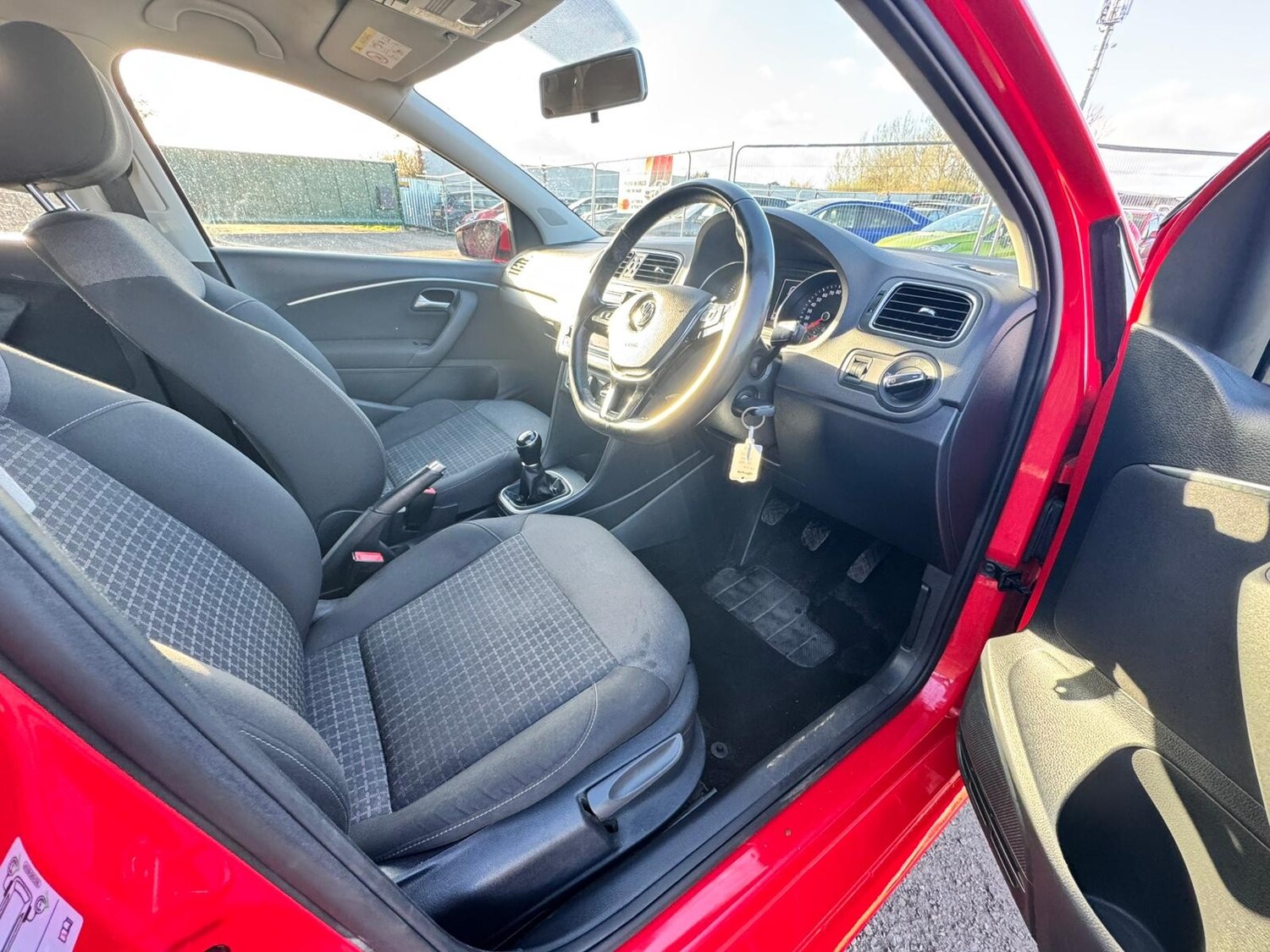 Used Volkswagen Polo 2015 for sale - 78067232: Photo 9