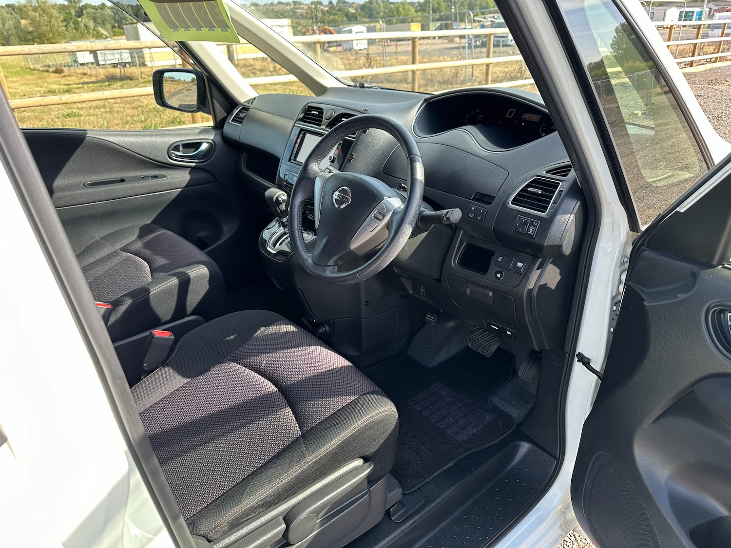 Used Nissan Serena 2024 for sale - 78067189: Photo 16