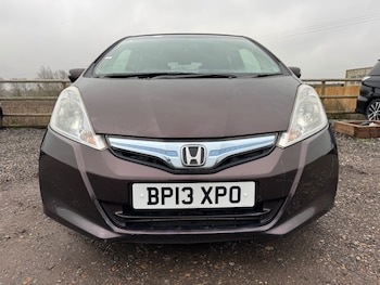 Used Honda Jazz 2013 for sale - 77330303: Photo