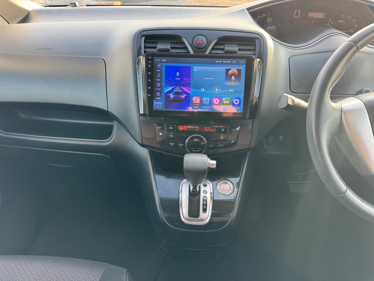 Used Nissan Serena 2025 for sale - 78067196: Photo 13