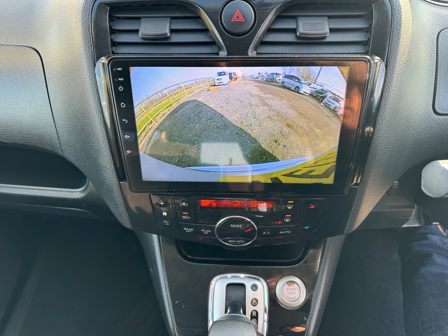 Used Nissan Serena 2025 for sale - 78067196: Photo 15