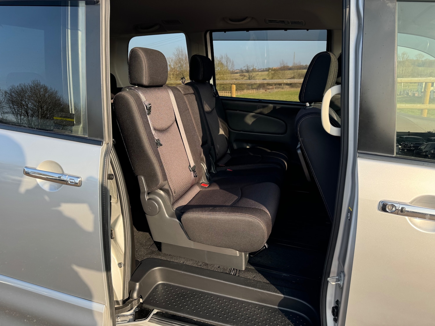 Used Nissan Serena 2025 for sale - 78067196: Photo 18