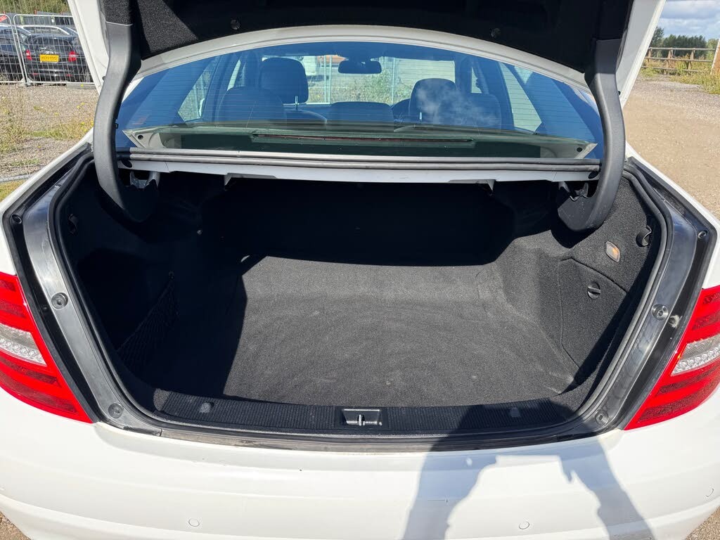 Used Mercedes-Benz C Class 2012 for sale - 76521225: Photo 21