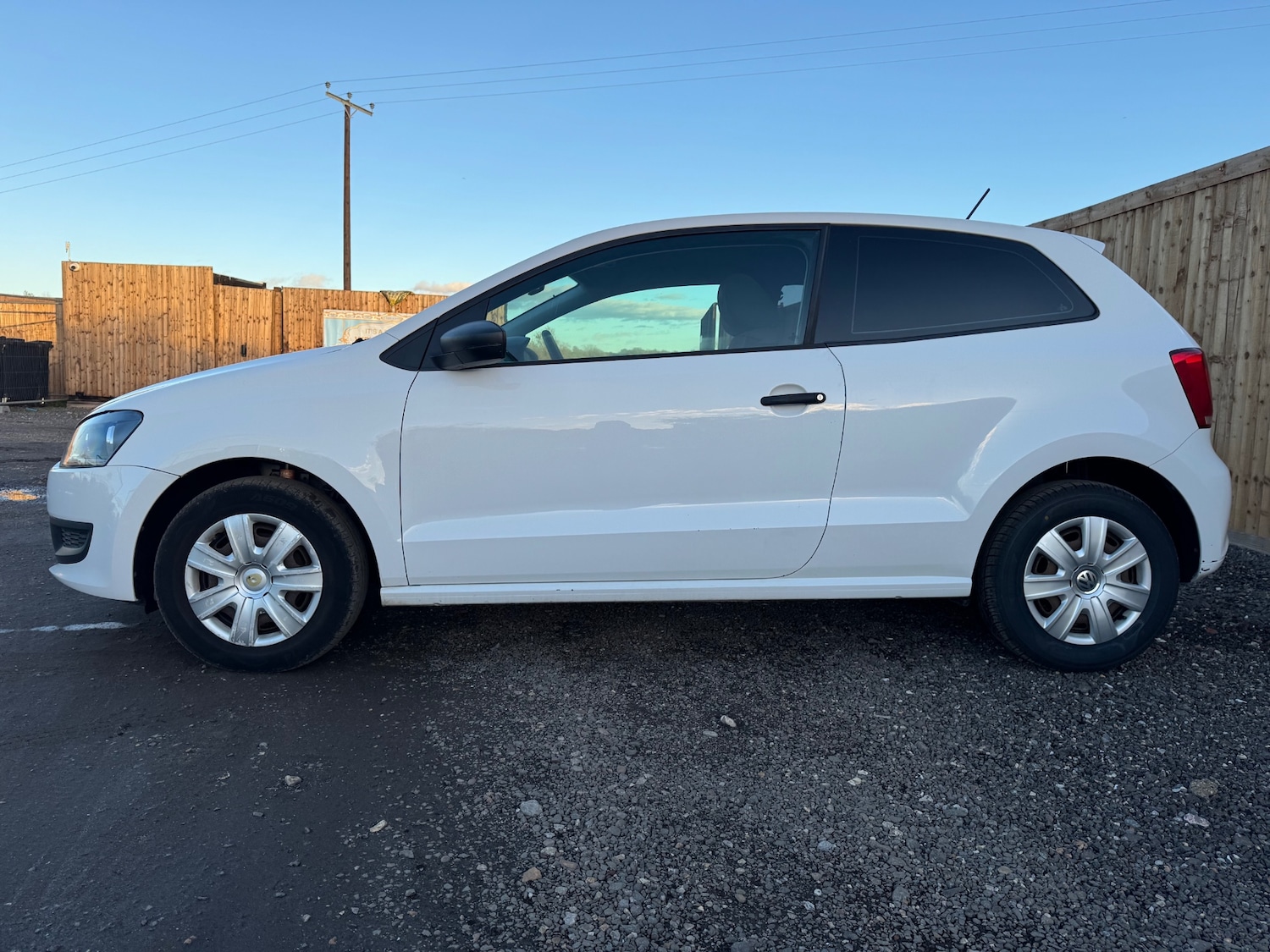 Used Volkswagen Polo 2011 for sale - 76521232: Photo 6