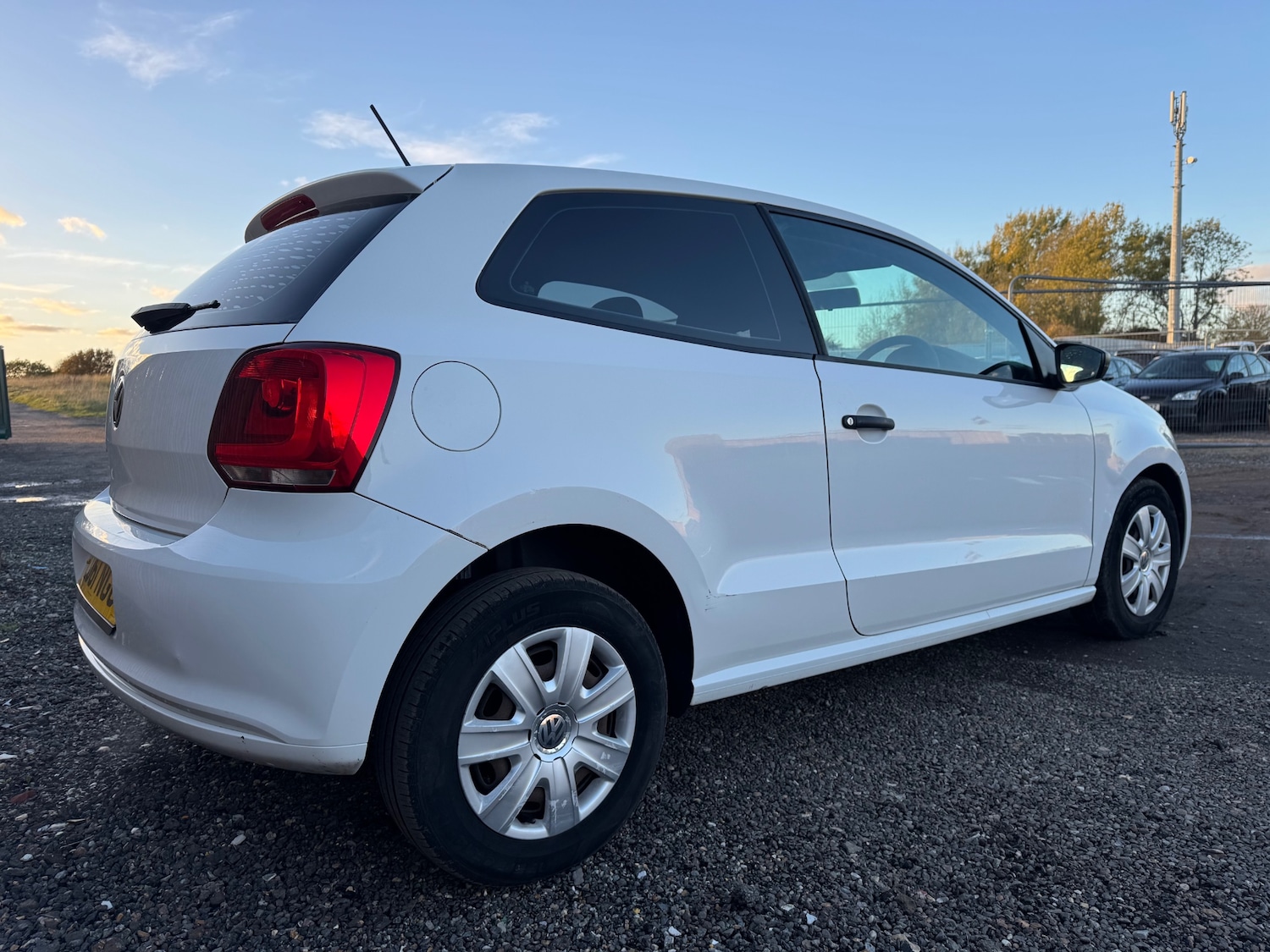 Used Volkswagen Polo 2011 for sale - 76521232: Photo 7