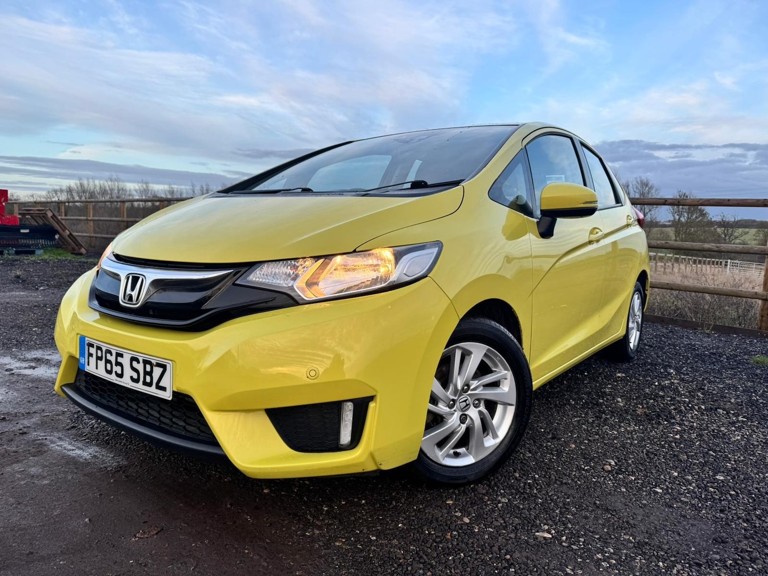 Used Honda Jazz 2015 for sale - 77519984: Photo 2