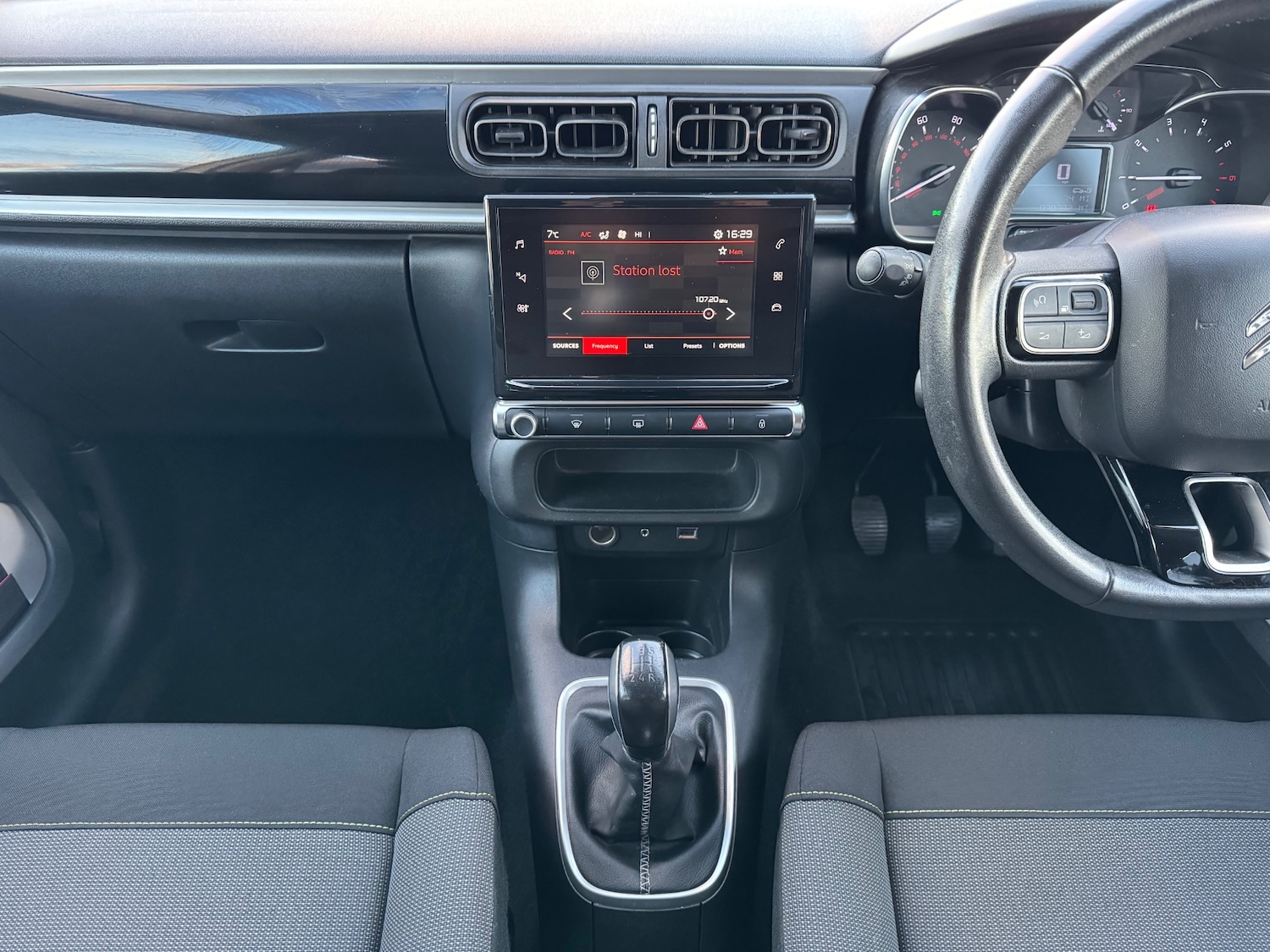 Used Citroen C3 2017 for sale - 76672232: Photo 15