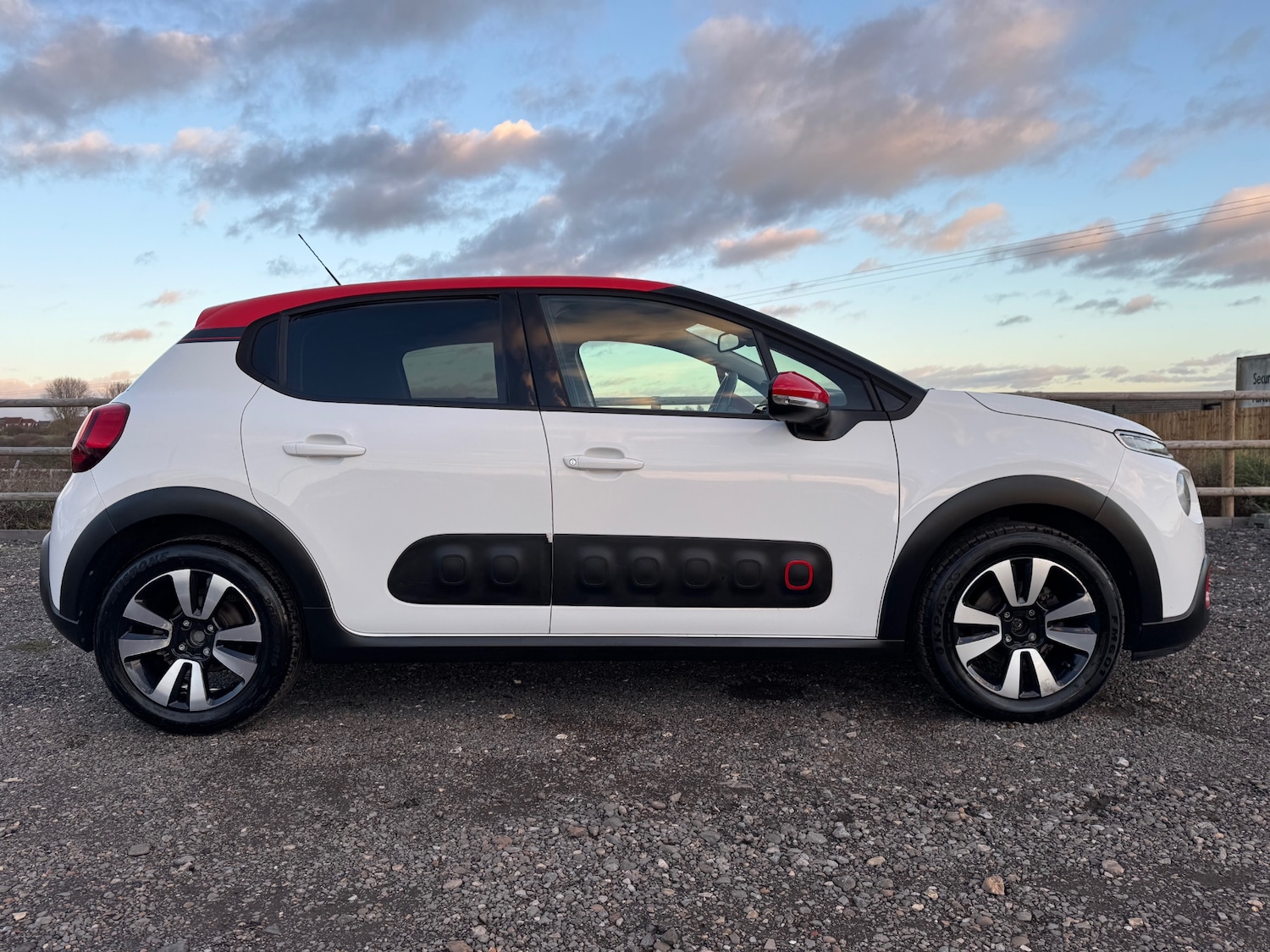 Used Citroen C3 2017 for sale - 76672232: Photo 5