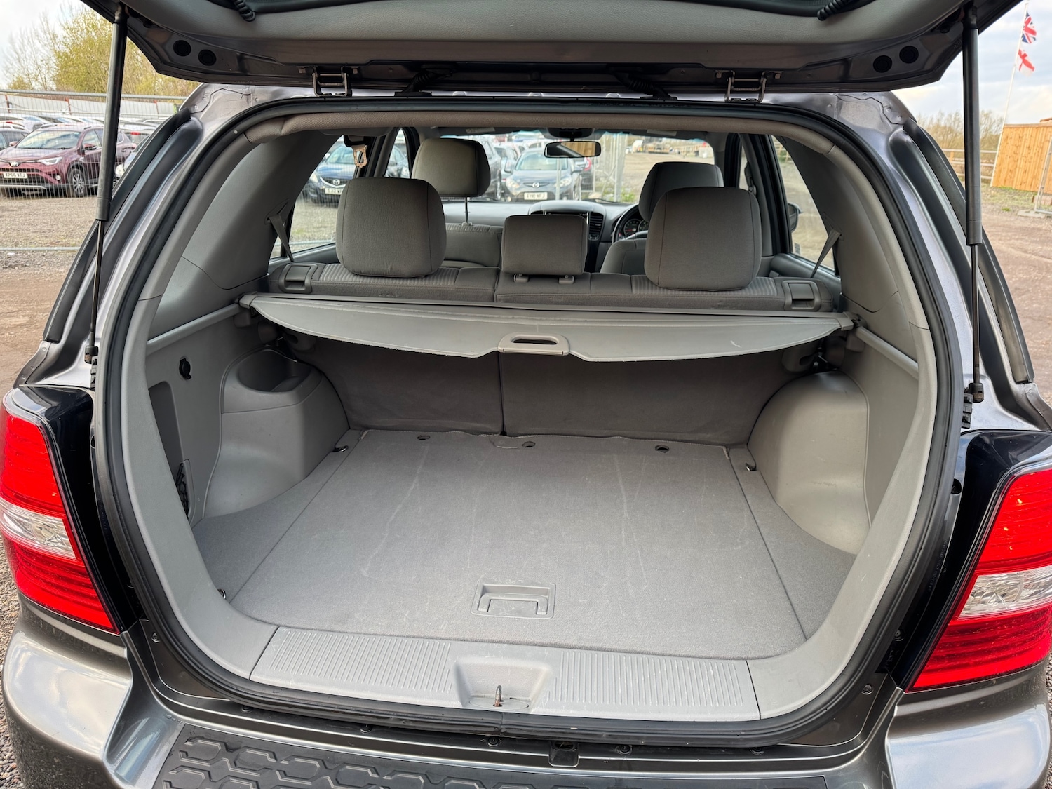 Used Kia Sorento 2008 for sale - 76618399: Photo 10