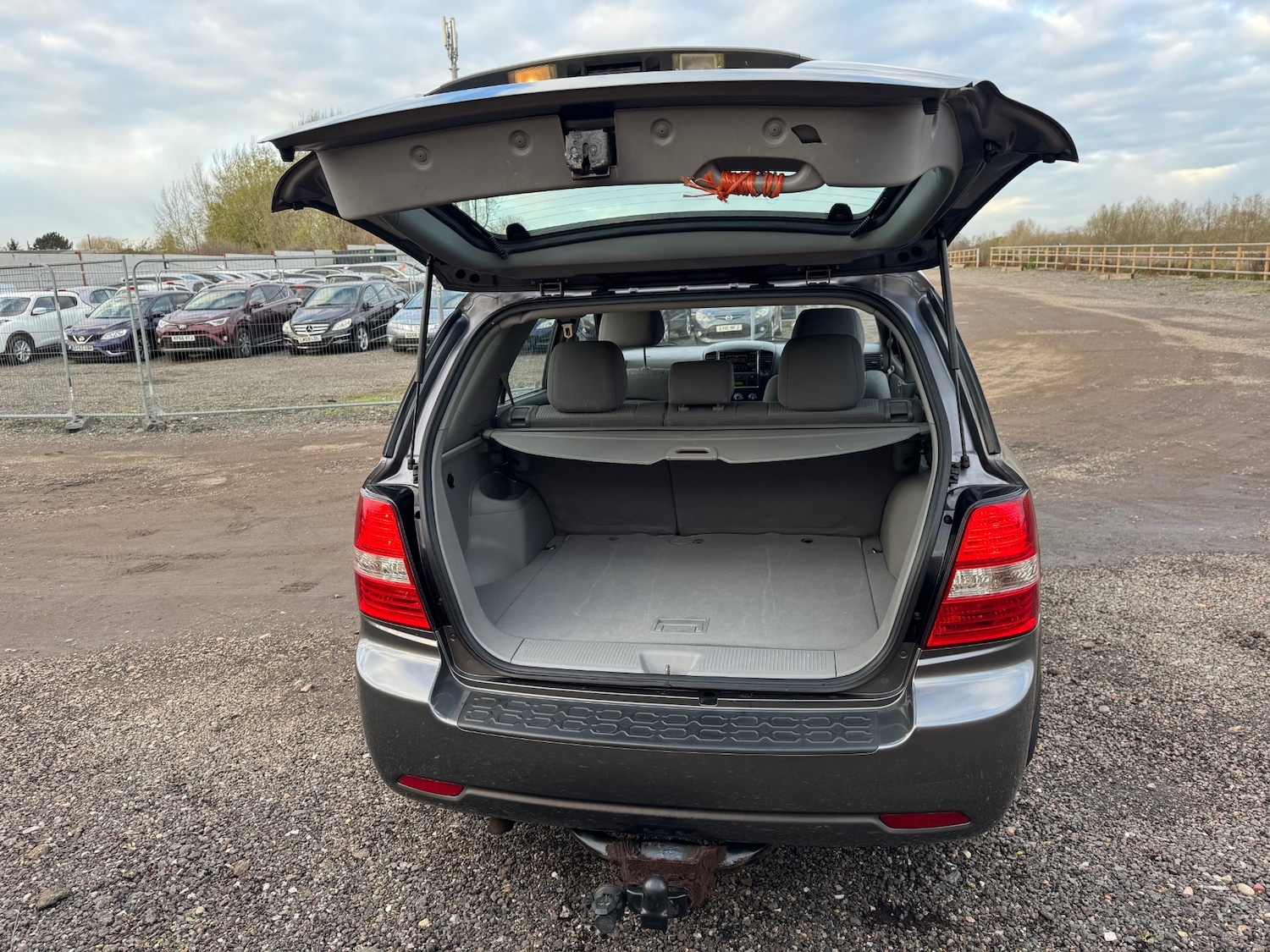 Used Kia Sorento 2008 for sale - 76618399: Photo 11