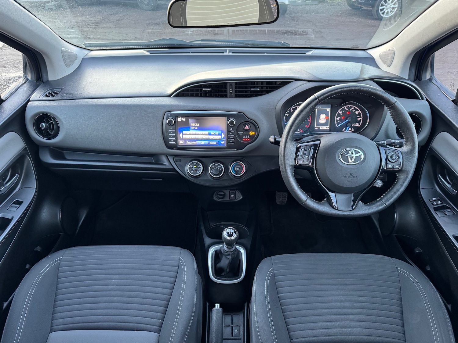 Used Toyota Yaris 2019 for sale - 77357474: Photo 12