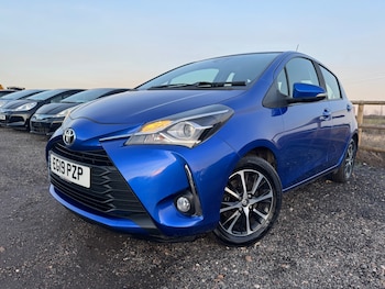 Used Toyota Yaris 2019 for sale - 77357474: Photo