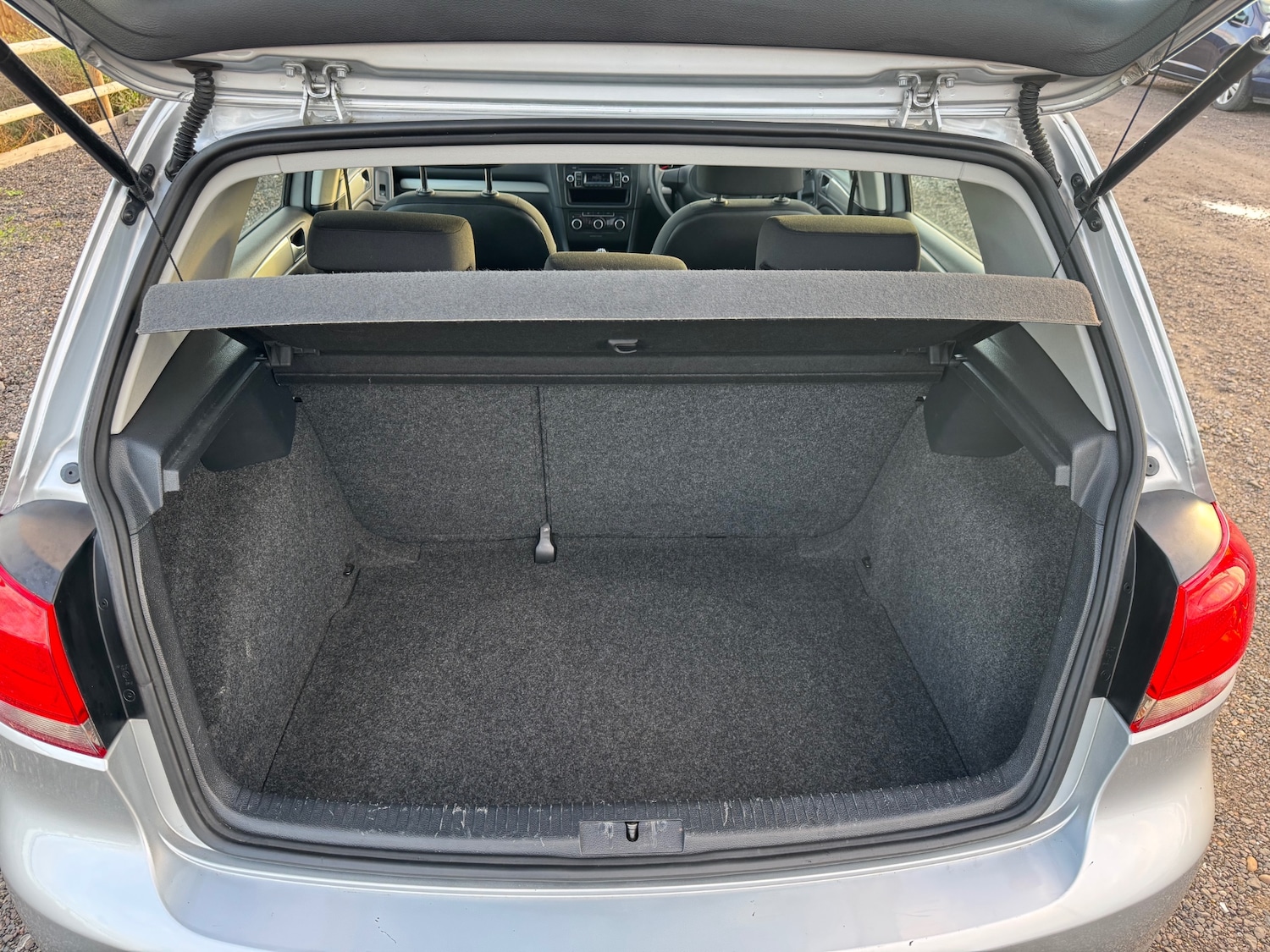 Used Volkswagen Golf 2012 for sale - 76672212: Photo 11