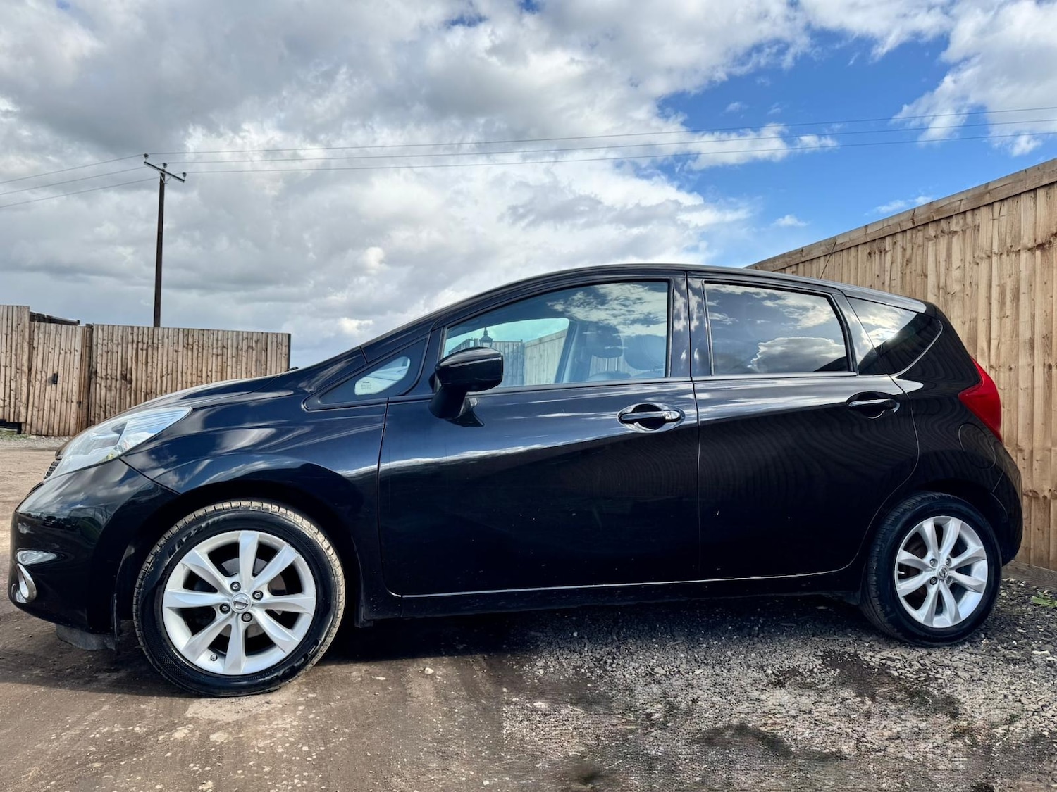 Used Nissan Note 2017 for sale - 77901020: Photo 6