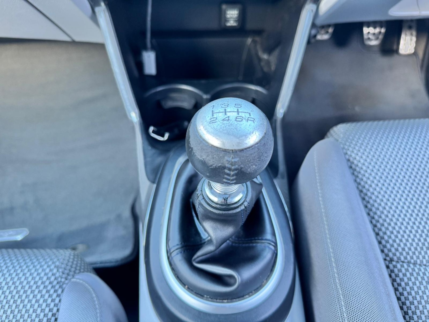 Used Honda CR-Z 2010 for sale - 77289504: Photo 17