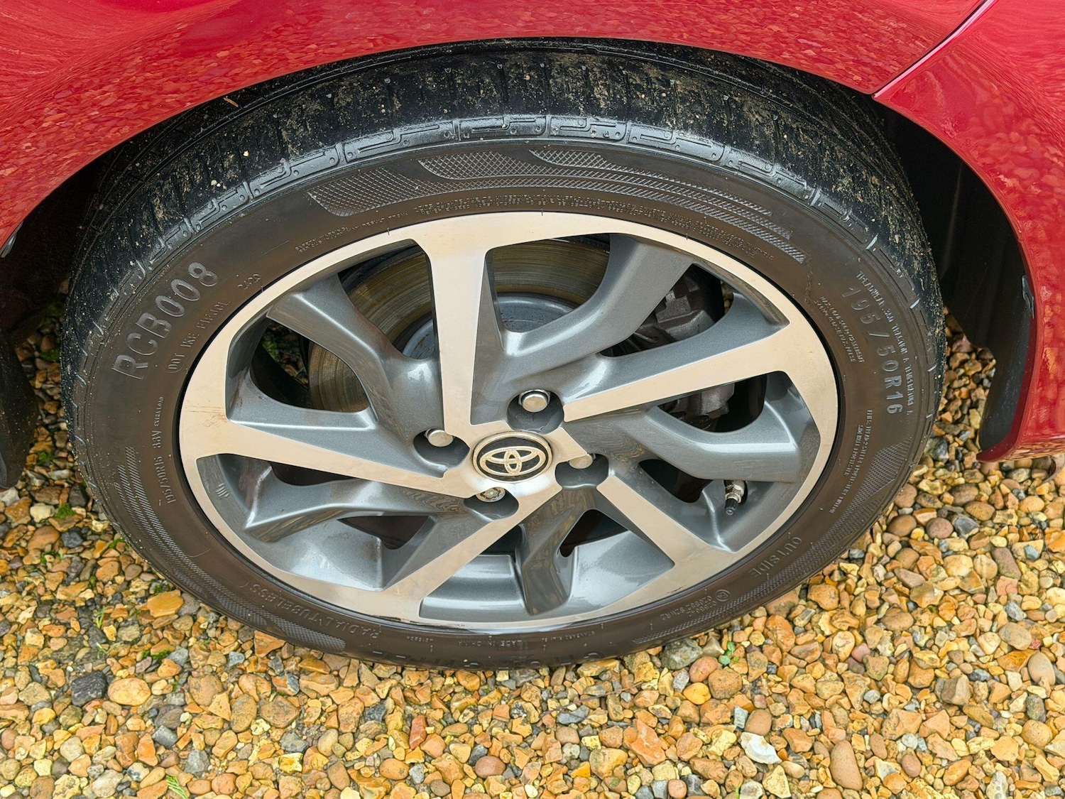 Used Toyota Yaris 2018 for sale - 77637352: Photo 11