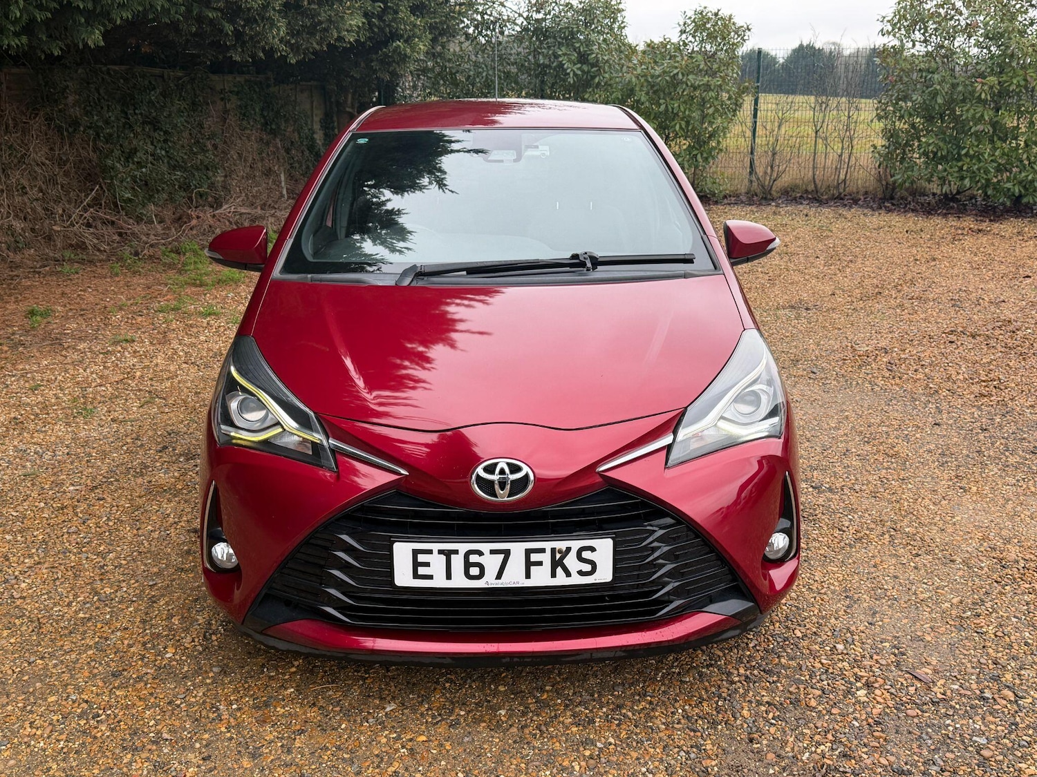 Used Toyota Yaris 2018 for sale - 77637352: Photo 2