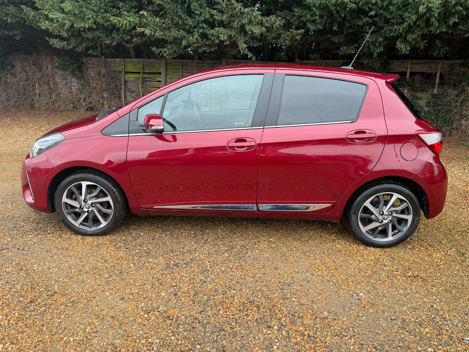 Used Toyota Yaris 2018 for sale - 77637352: Photo 5