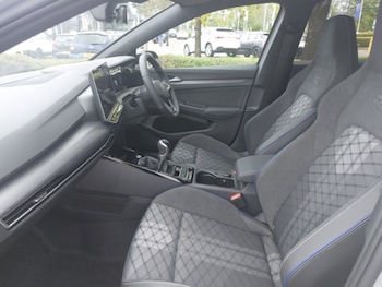 Used Volkswagen Golf 2025 for sale - 78411375: Photo