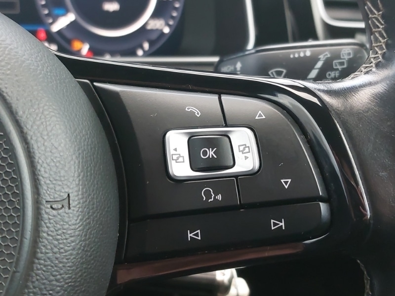 Used Volkswagen Golf 2017 for sale - 76795489: Photo 13