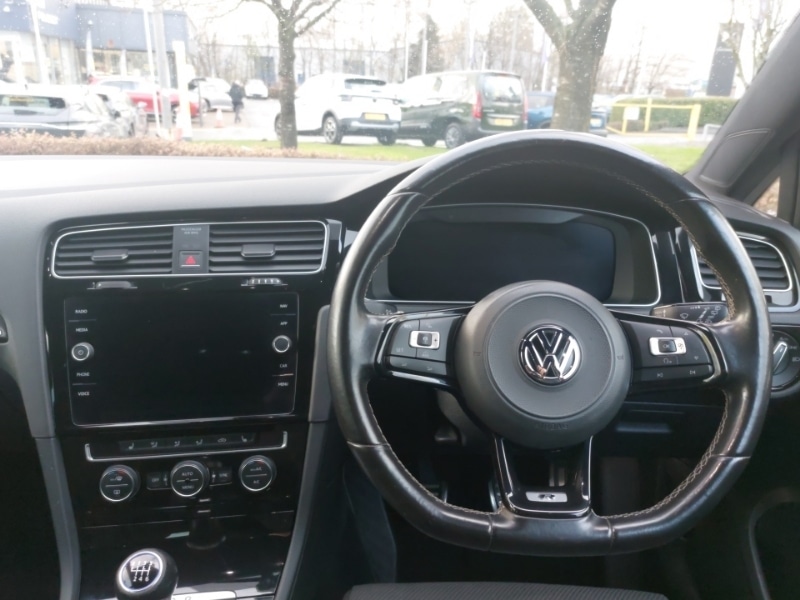 Used Volkswagen Golf 2017 for sale - 76795489: Photo 7
