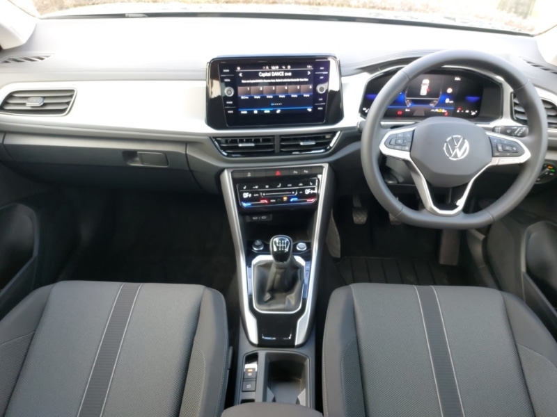 Used Volkswagen T-Roc 2025 for sale - 76849021: Photo 2