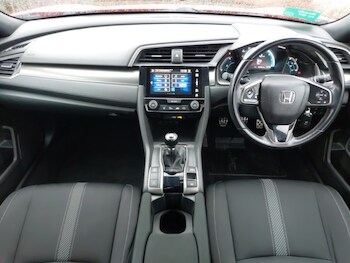Used Honda Civic 2018 for sale - 77318798: Photo