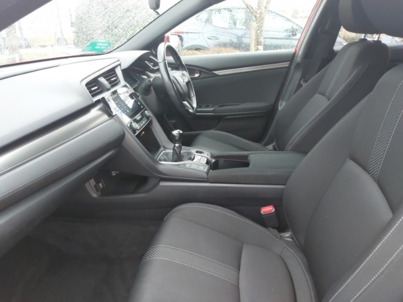 Used Honda Civic 2018 for sale - 77318798: Photo 5