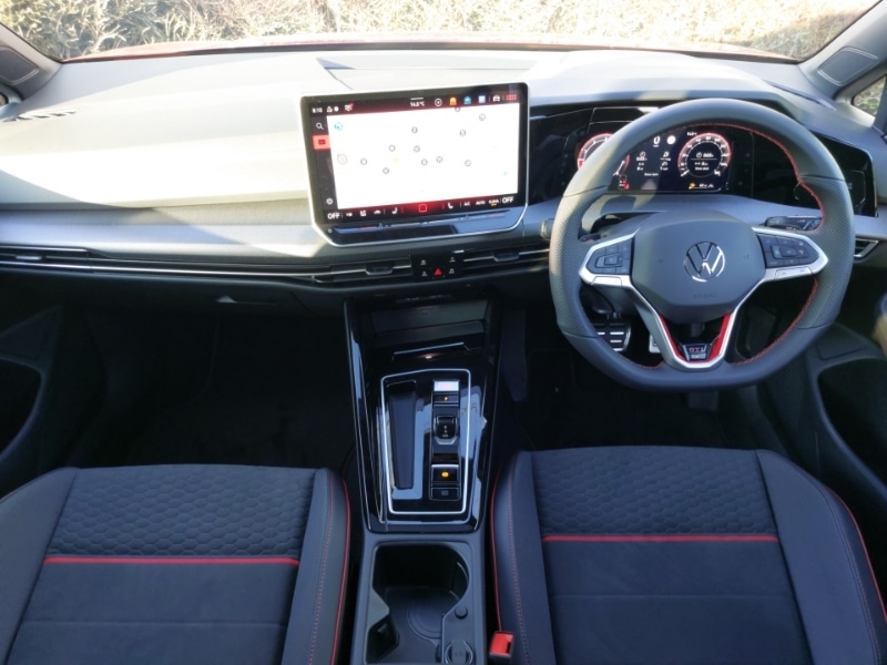 Used Volkswagen Golf 2025 for sale - 76920332: Photo 2