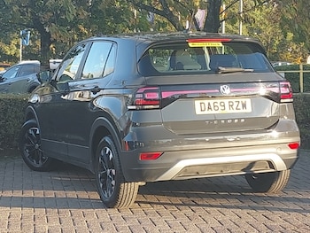 Used Volkswagen T-Cross 2019 for sale - 76233462: Photo