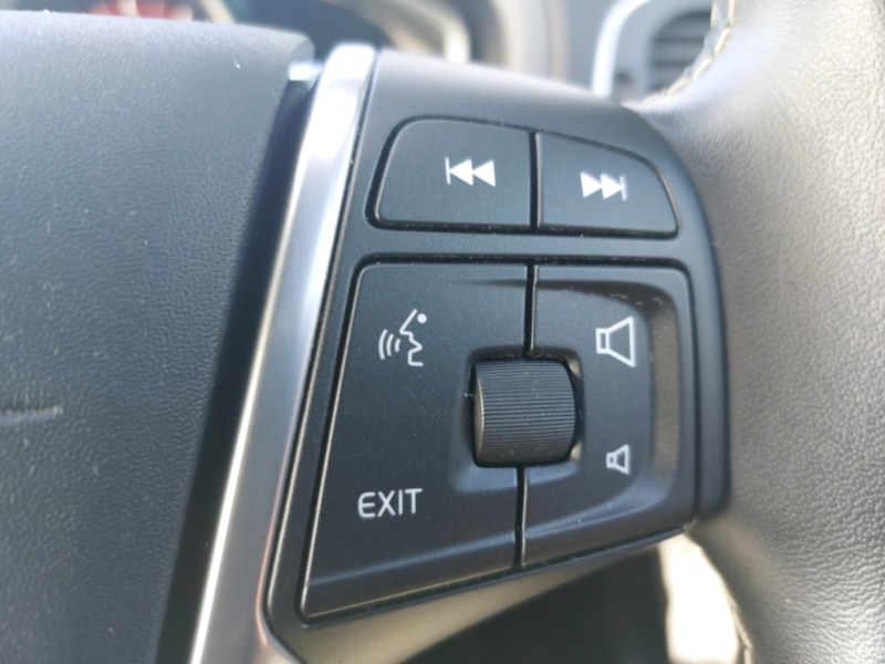 Used Volvo V40 2019 for sale - 77960489: Photo 13