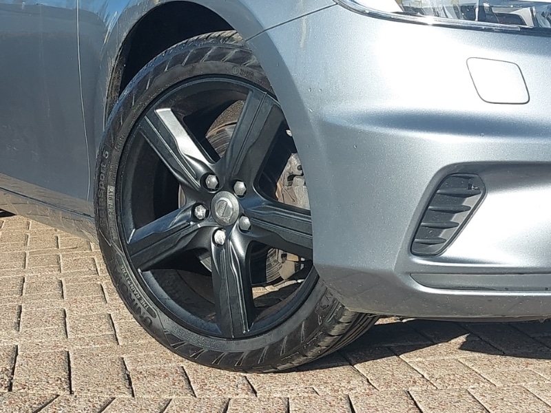 Used Volvo V40 2019 for sale - 77960489: Photo 9