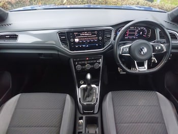 Used Volkswagen T-Roc 2021 for sale - 76579028: Photo