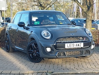 Used MINI Hatch 2019 for sale - 76579027: Photo