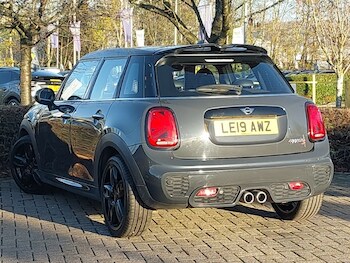 Used MINI Hatch 2019 for sale - 76579027: Photo