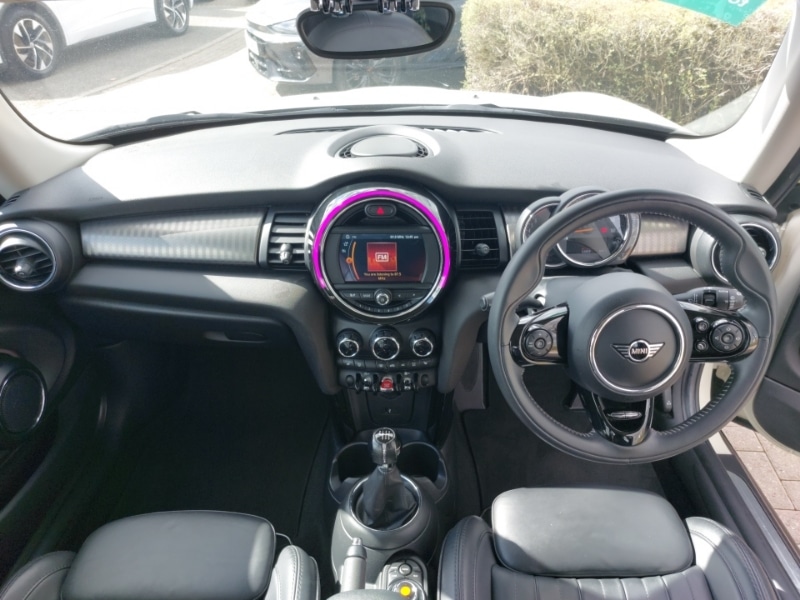 Used MINI Hatch 2019 for sale - 78203447: Photo 2