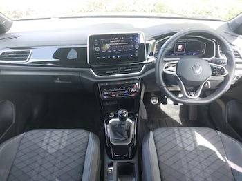 Used Volkswagen T-Roc 2022 for sale - 78498384: Photo