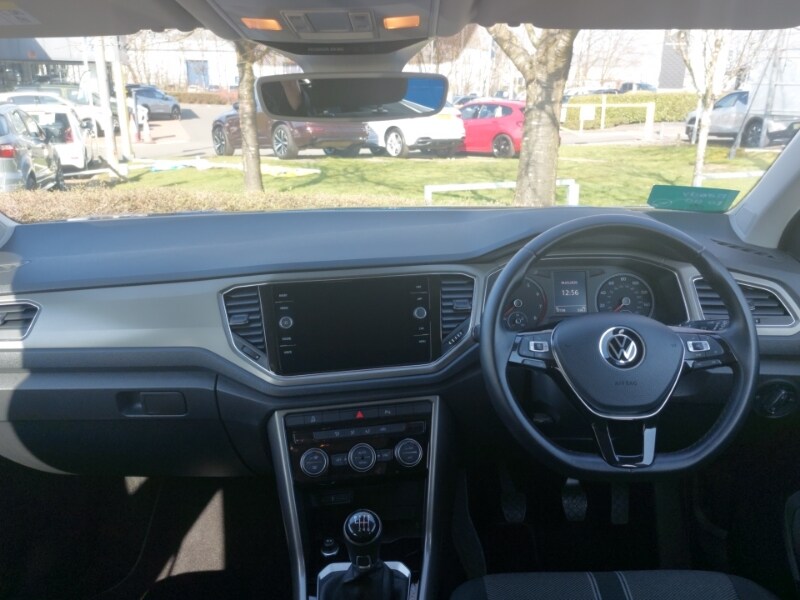 Used Volkswagen T-Roc 2020 for sale - 77964472: Photo 2